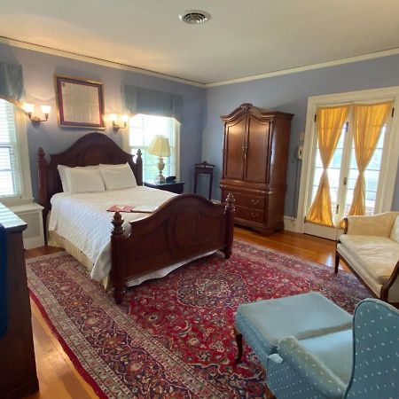 Отель Historic Rosemont Manor Berryville Экстерьер фото